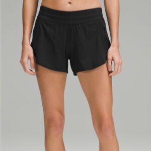 Lululuemon- Tracker LR Short 4" *Lined (Size 6- NWT)